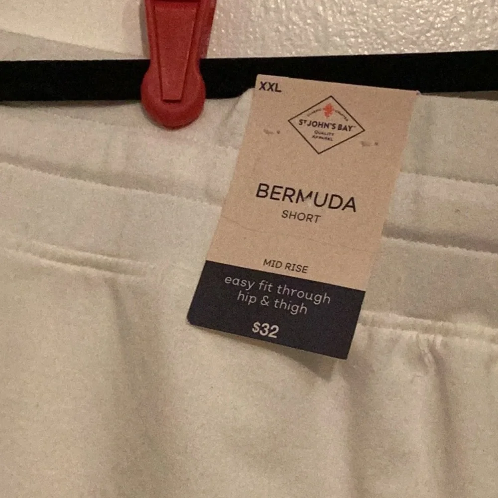 St. John's Bay White Bermuda Shorts Elastic Waist - Picture 8 of 13